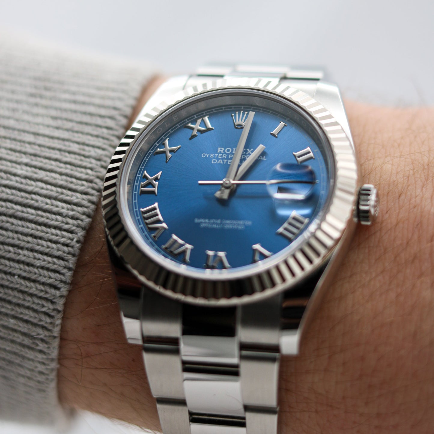 Rolex DateJust 41 - blaues Zifferblatt mit römischen Ziffern FULLSET-ZSG-2021