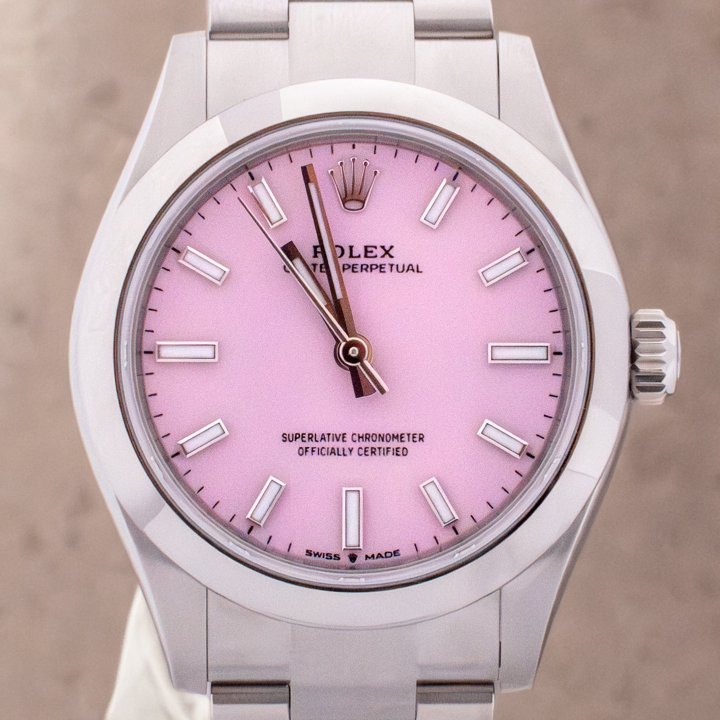 Rolex Oyster Perpetual 31mm Candy – Zifferblatt Nahaufnahme mit Rolex Krone